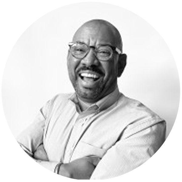 Headshot circle_Man BW_K